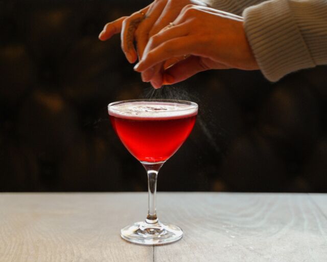 Wishing you all the 'zest'!
HUMMING BIRD
Vodka / Aperol / Hibiscus Tea / Lemon / Sparkling Wine
.
.
.
.
.
.
.
.
 #bayarea #WineCountry #Cocktails #starkrestaurants #craftcocktails