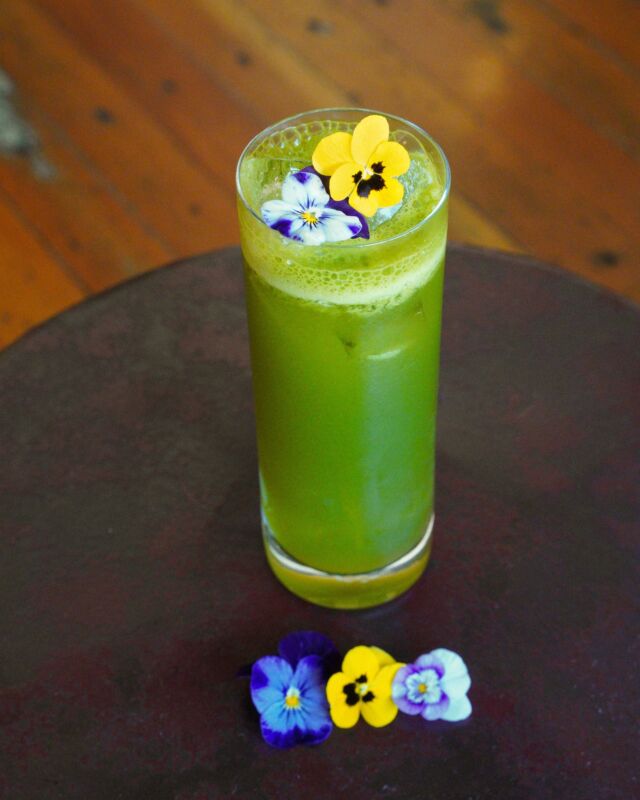 GARDEN PARTY
Pisco Caravedo / Gin / Flora Luna Wildflower Syrup / Green Juice Lime / Honey Bitters
.
.
.
.
.
.
.
.
.
.
.
 #starkrestaurants #destination #localbusiness #bayarea #SantaRosa #happyhour #comfortfood #cocktailbar