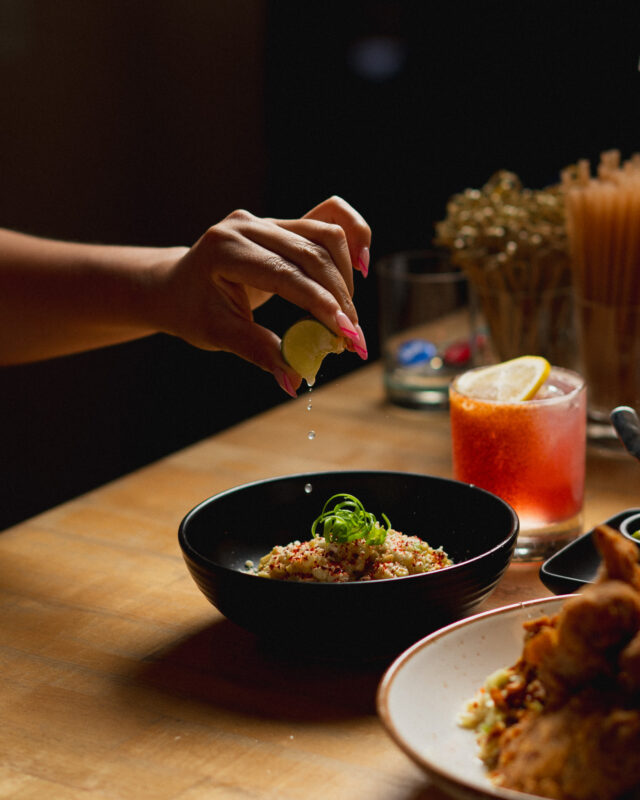 BRENTWOOD CORN
Yuzu Mayo / Korean Chili Flakes / Scallions / Feta
