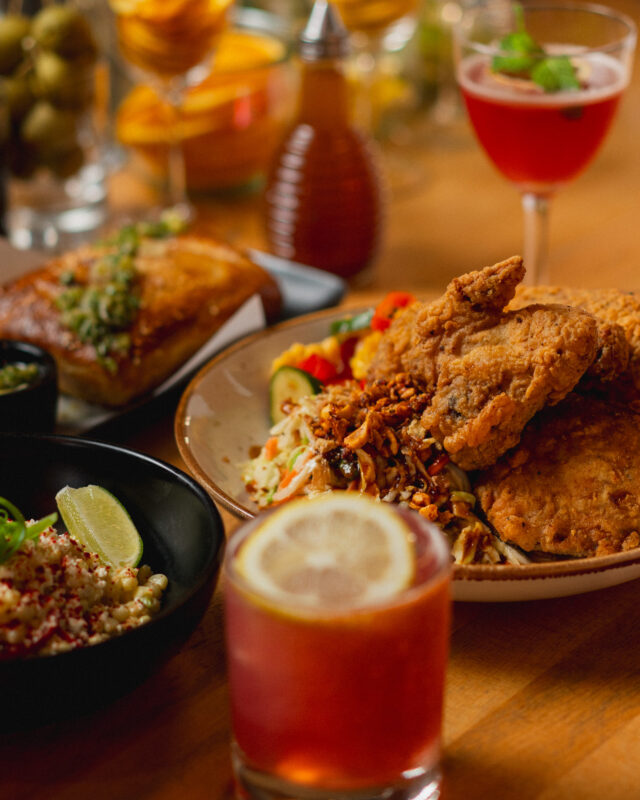 BATTER FRIED 1/2 CHICKEN
5 Spice “Chicken Salt” / Crispy Peanut Slaw / Chile Vinegar